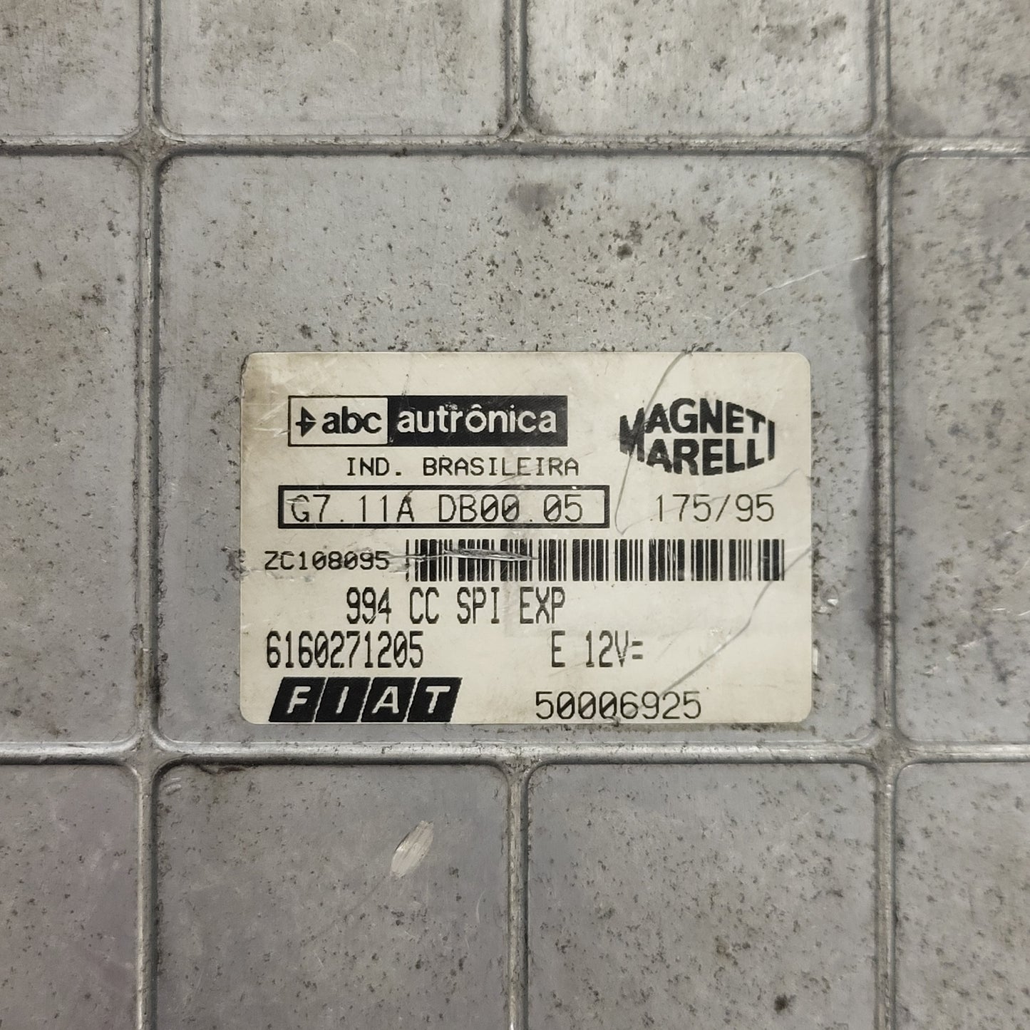 FIAT UNO ECU / G7.11A / 6160271205 / G7.11A DB00.05 / MAGNETI MARELLI