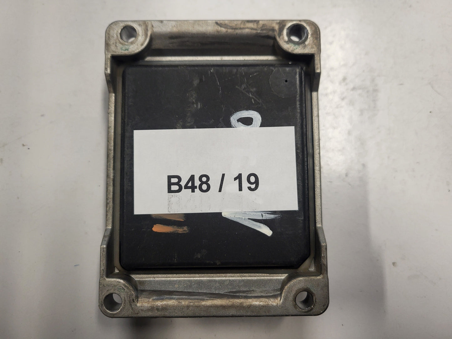 Fiat LANCIA ECU / 0261208205 / 00552088560 / ME73H4F020 / ME73 / BOSCH