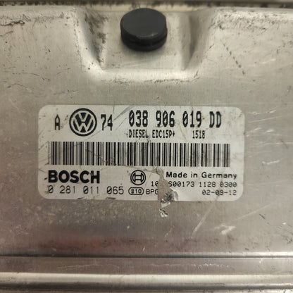 VW ŠKODA VAG ECU / 038906019DD / 0281011065 / EDC15P+ / 038906019 / BOSCH