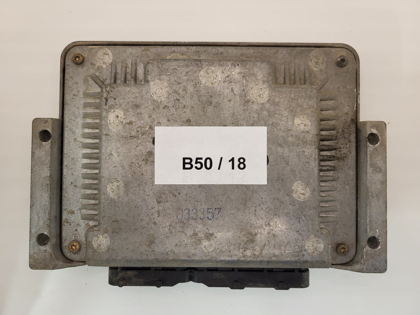 LANCIA THESIS 2.4 ECU / 0281010333 / 73501142 / BOSCH