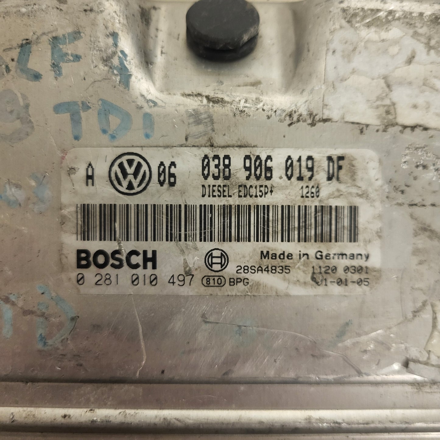 VW GOLF VAG ECU / 038906019DF / 0281010497 / EDC15P+ / 28SA5043 / 038906019
