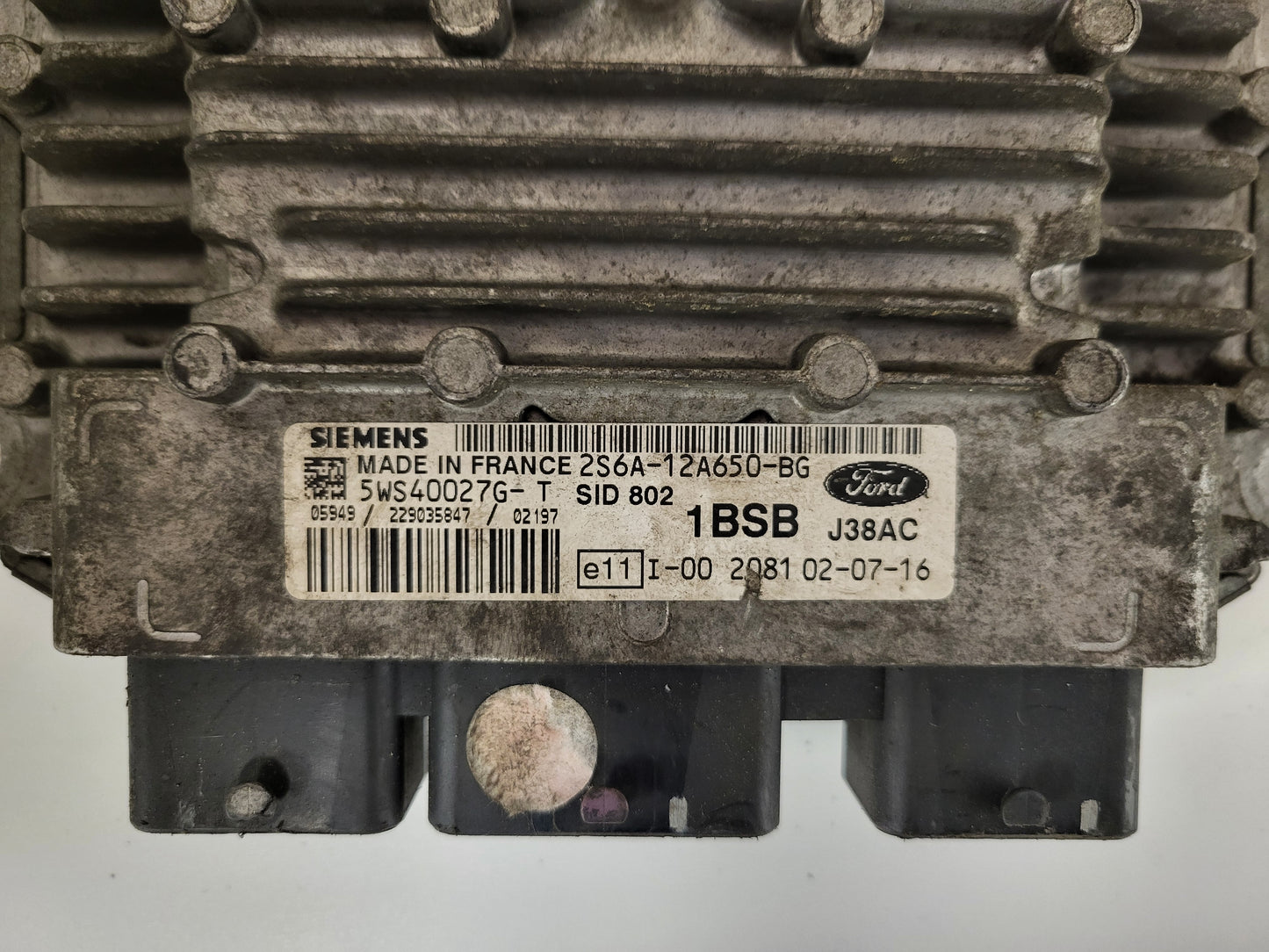 FORD FIESTA ECU / 2S6A-12A650-BG / 5WS40027G-T / 1BSB / SID802 / SIEMENS