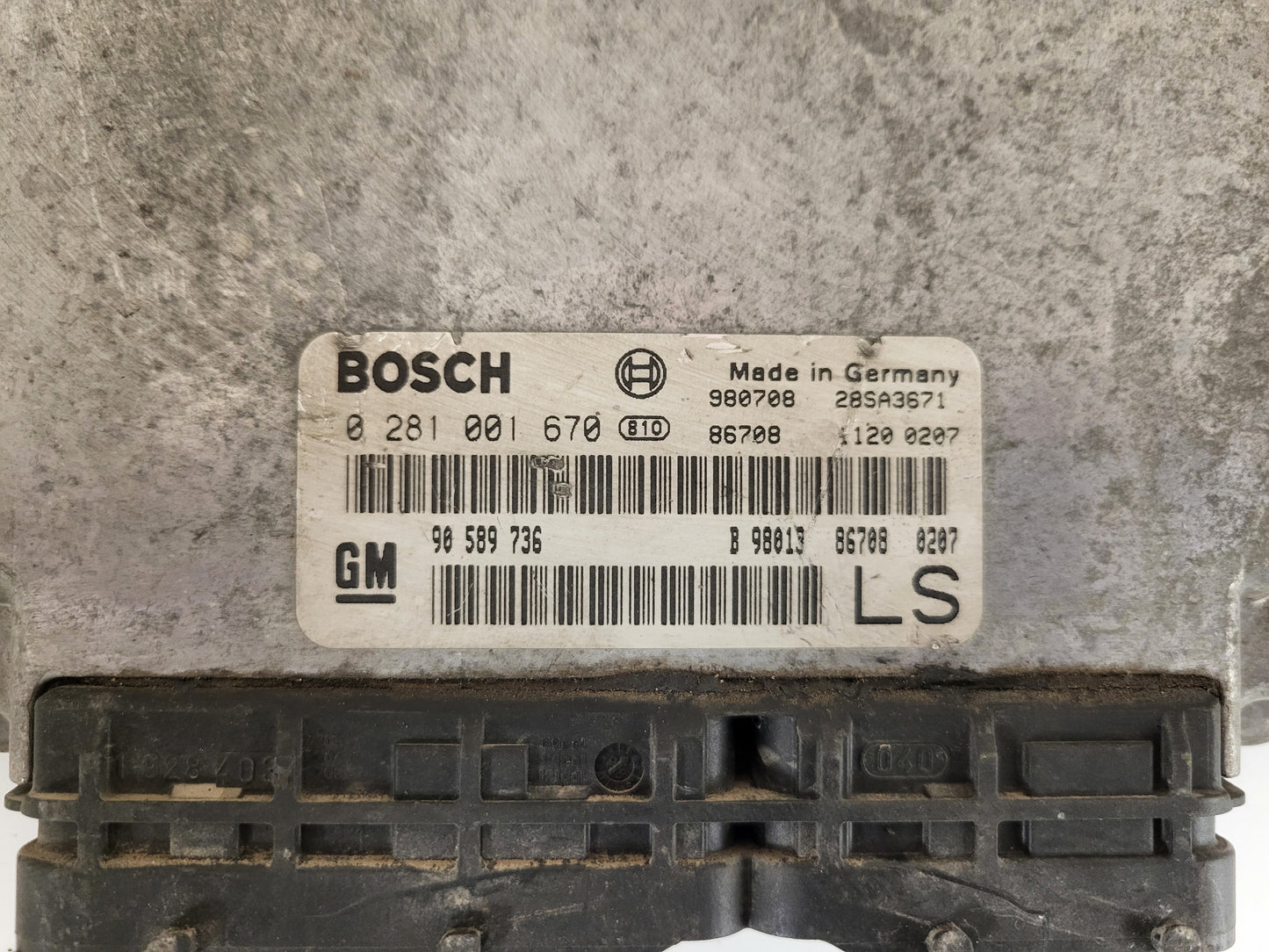 Opel Astra G ECU / 0281001670 / 90589736 / LS / BOSCH