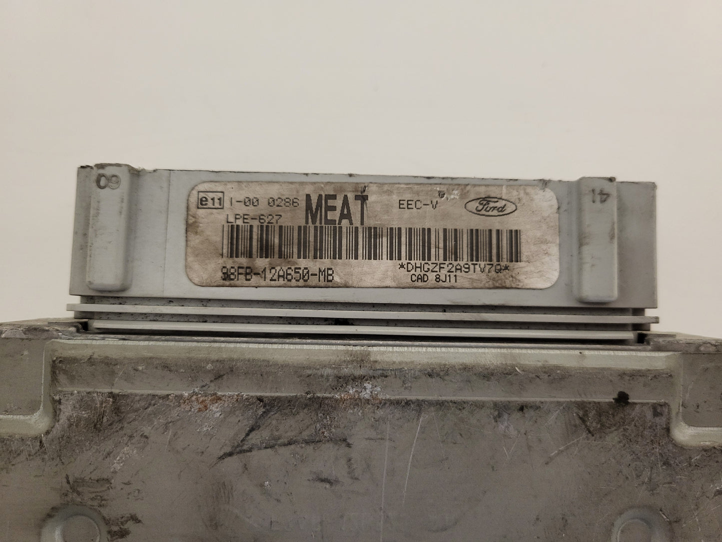 Ford ECU / 98FB-12A650-MB / MEAT / 98FB12A650MB / EEC-V / LPE-627