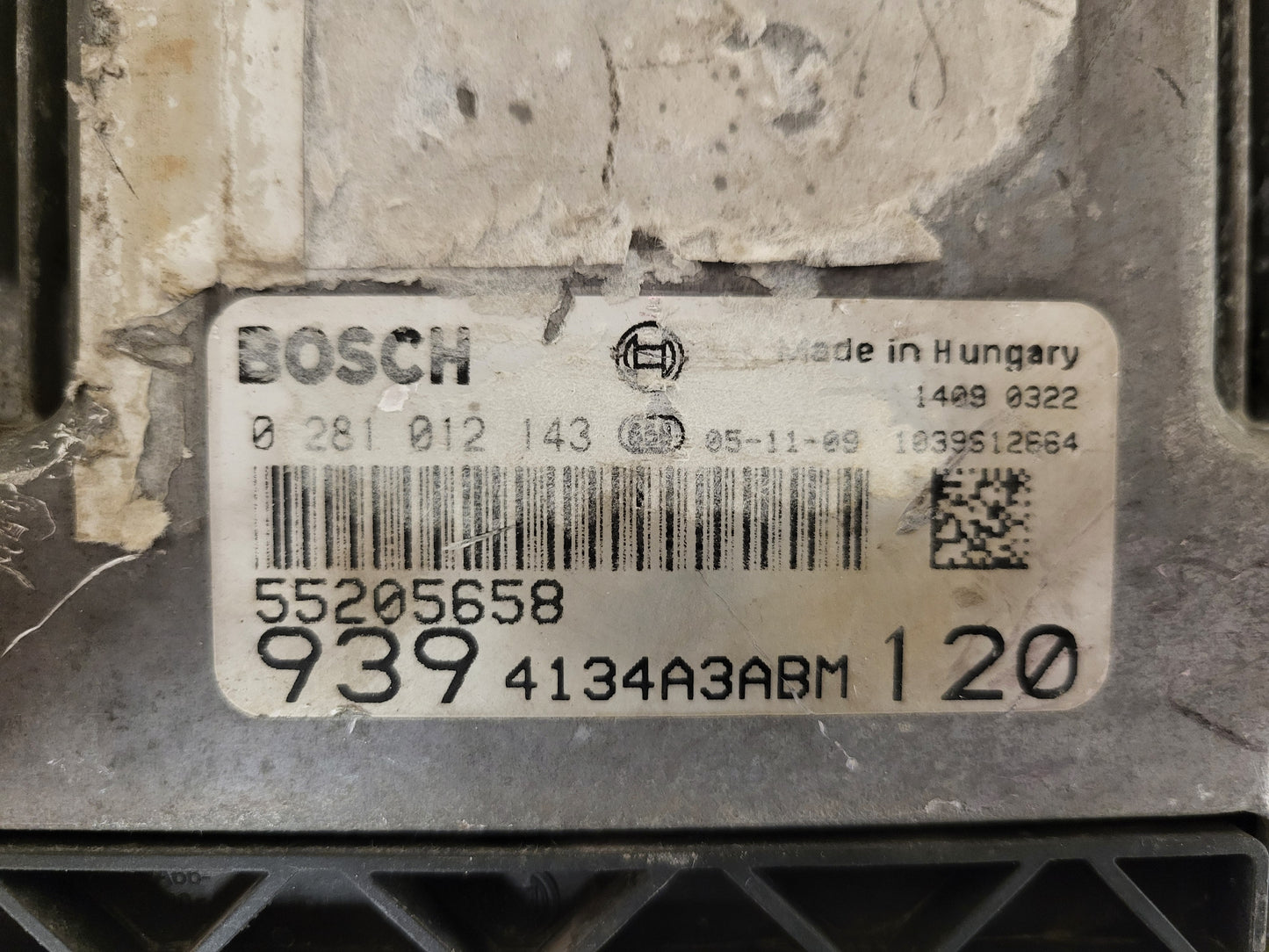 ALFA ROMEO 159 ECU / 0281012143 / 55205658 / BOSCH