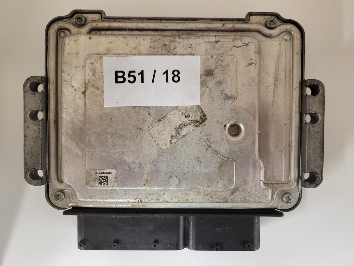 ALFA ROMEO 159 ECU / 0281012143 / 55205658 / BOSCH
