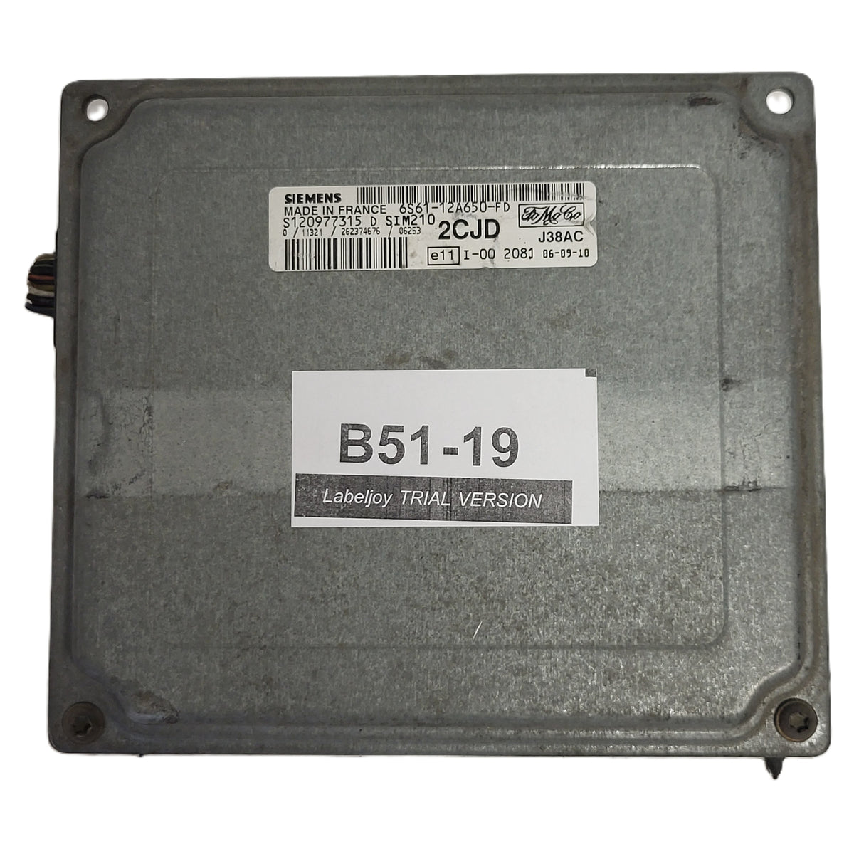 Ford FIESTA ECU / 6S61-12A650-FD / 2CJD / S120977315D / SIM210 / J38AC / SIEMENS - B51-19 - 1
