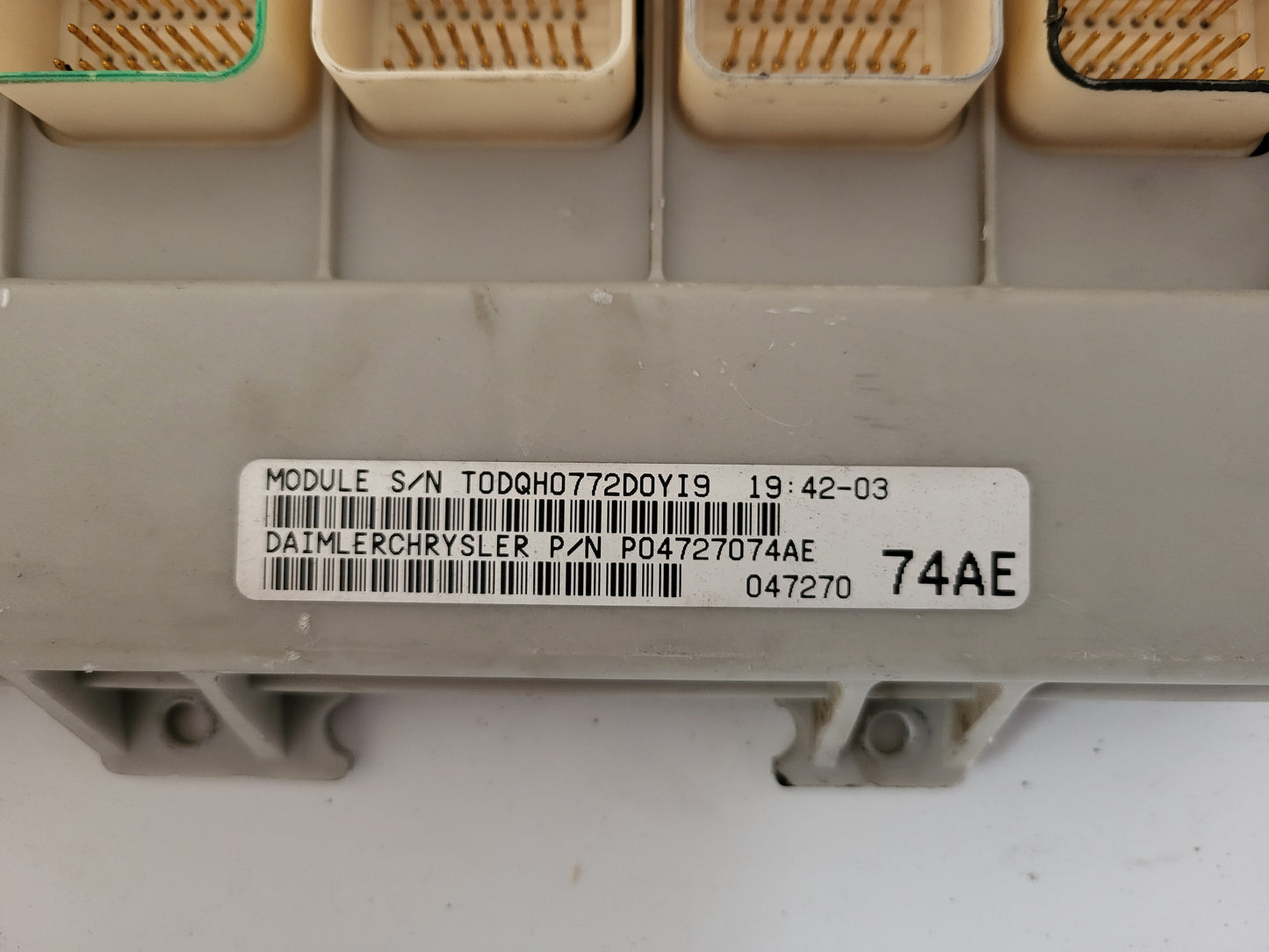 CHEYSLER VOYAGER ECU MODULE / P04727074AE / 74AE / DAIMLER