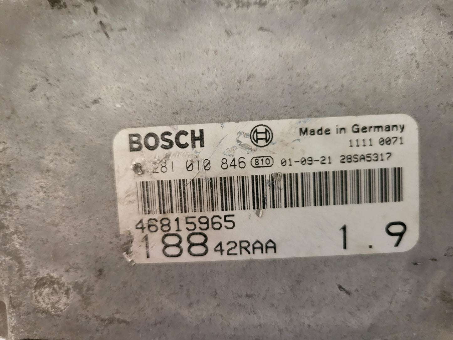FIAT PUNTO 2 188 1.9 JTD ECU / 0281010846 / 46815965 / BOSCH