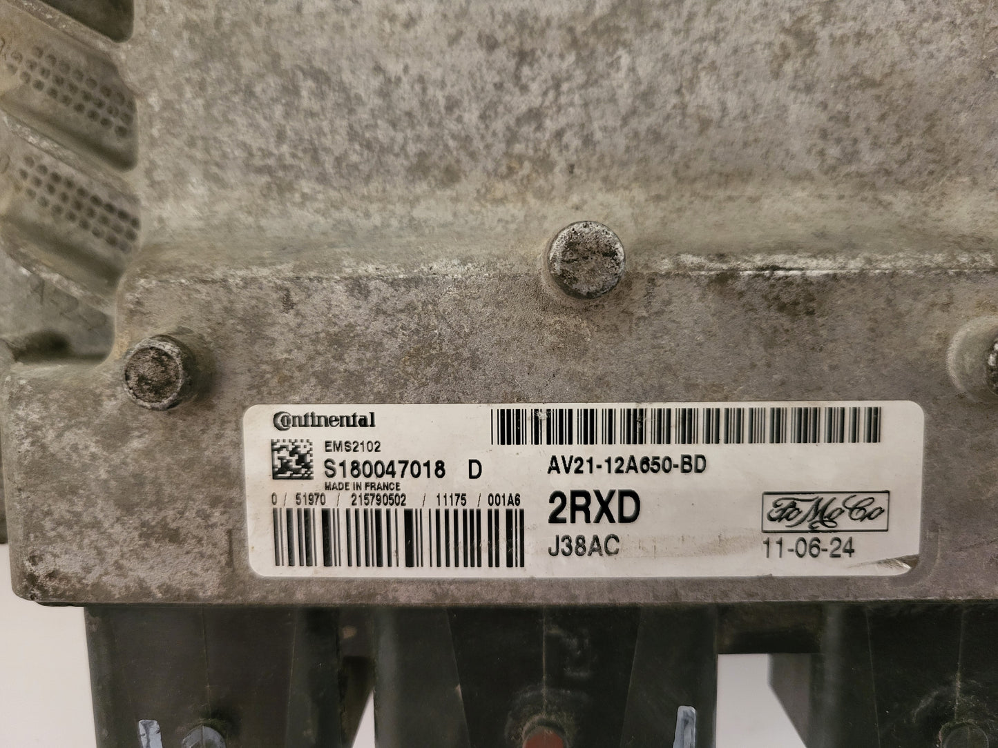 FORD FIESTA ECU / AV21-12A650-BD / S180047018D / 2RXD / J38AC / SIEMENS