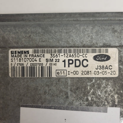Ford FIESTA ECU / 3S61-12A650-CC / 1PDC / S118107004/ SIM22 / S118107004E - B52-15 - 2