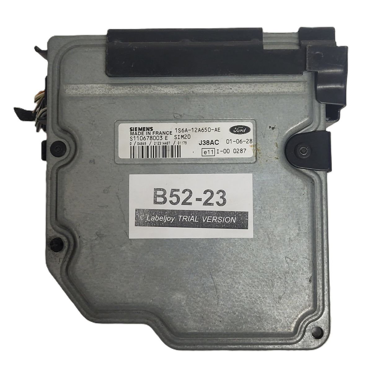 Ford ECU / S110678003E / 1S6A-12A650-AE / SIM20 / S110678003 /  SIEMENS - B52-23 - 1