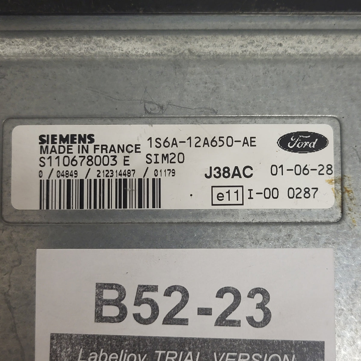 Ford ECU / S110678003E / 1S6A-12A650-AE / SIM20 / S110678003 /  SIEMENS - B52-23 - 2