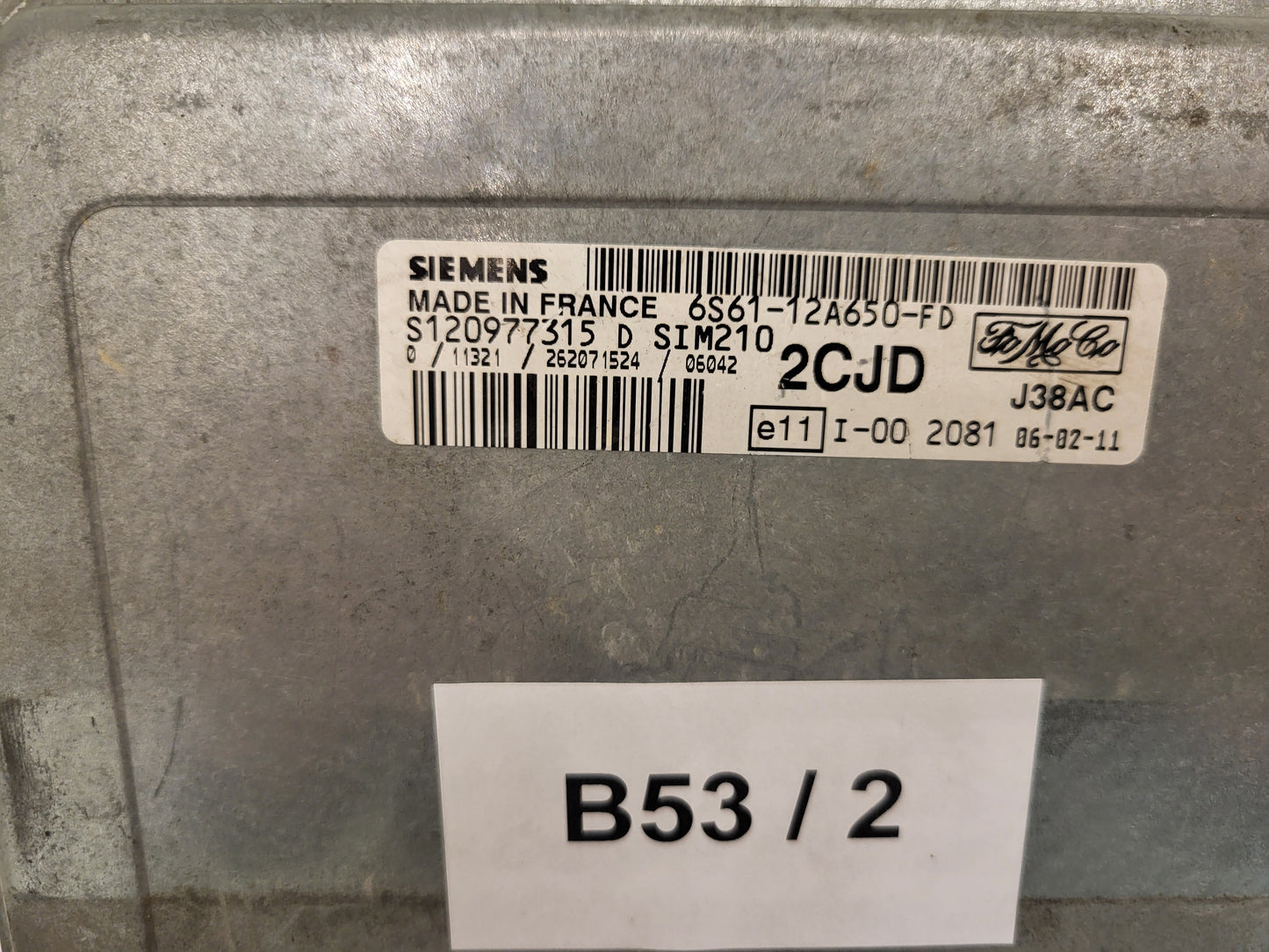 Ford FIESTA ECU / 6S61-12A650-FD / 2CJD / S120977315D / S120977315 / SIM210 / J38AC / SIEMENS