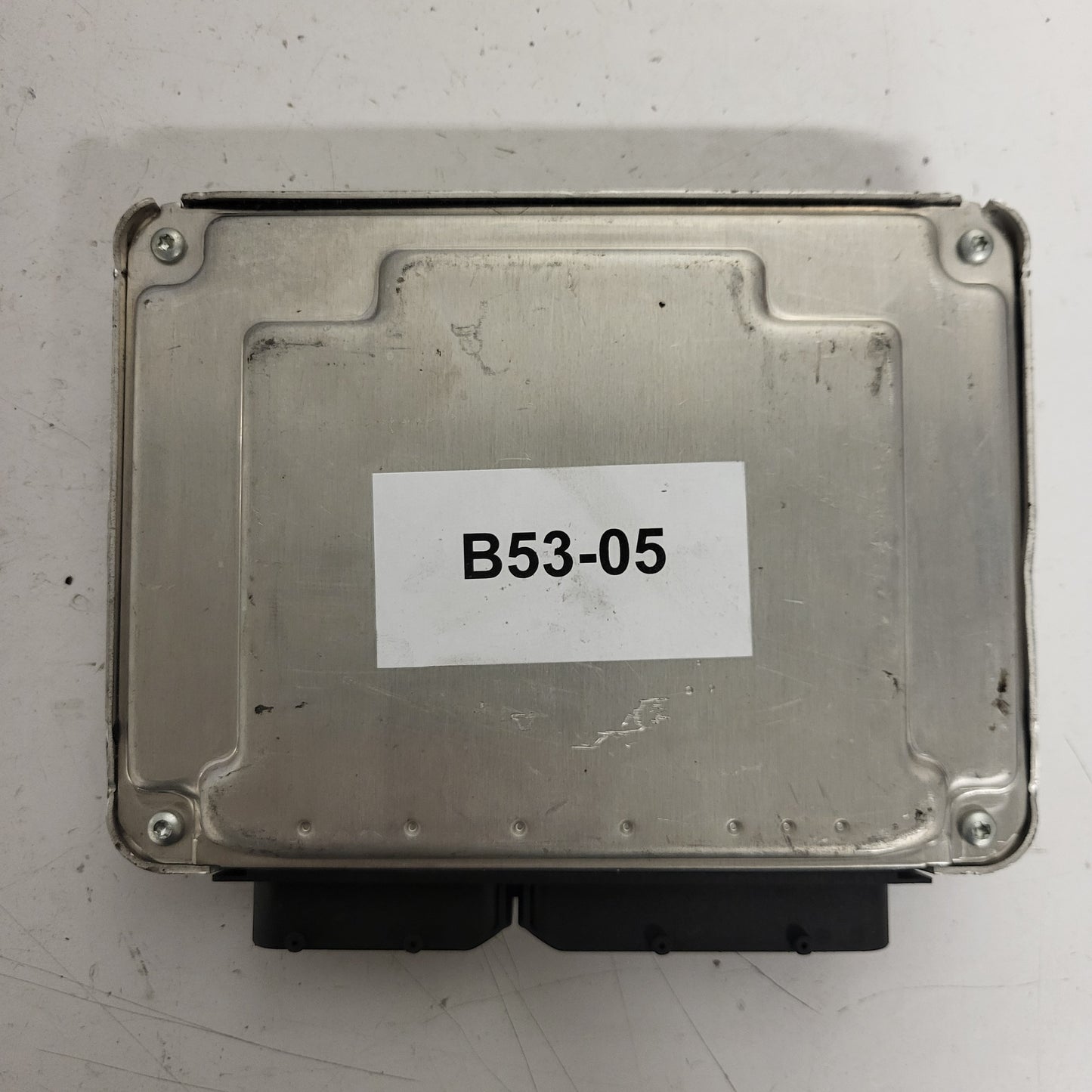 VW AUDI ECU / 0281011387 / 8E0907401J / EDC15VM+ / BOSCH