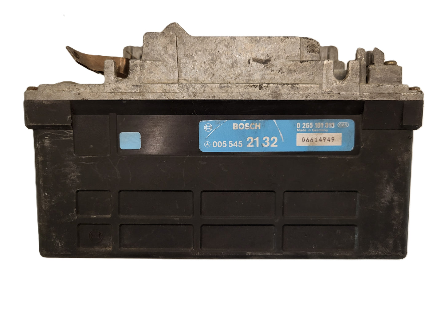 Mercedes ABS ECU / 0265101018 / 005452132 / BOSCH