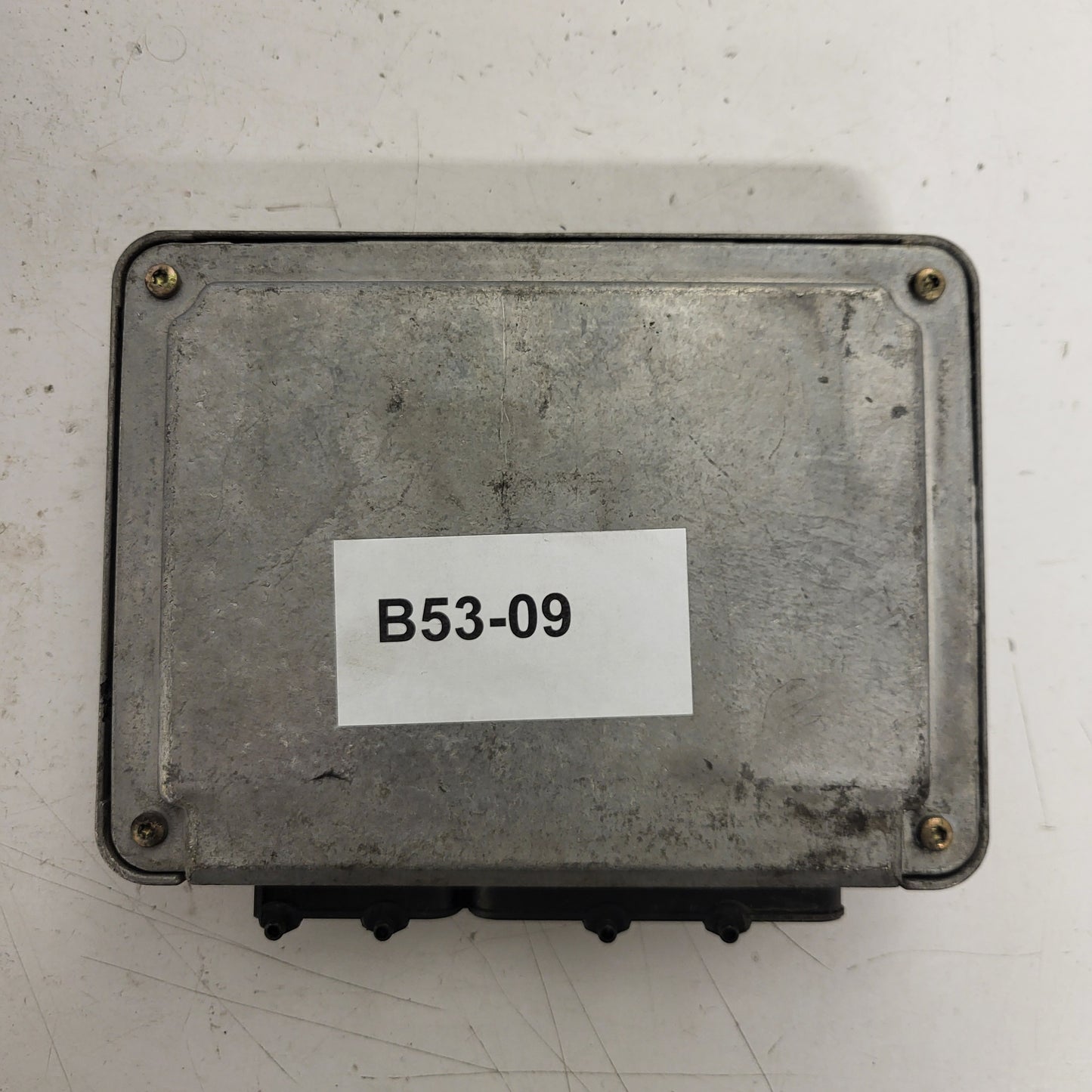 VW GOLF 4 ECU / 038906018J / 0281001613 / BOSCH