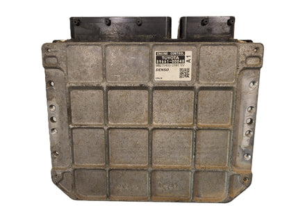 TOYOTA YARIS ECU / 89661-0DD40 / MB275400-2980 / DENSO