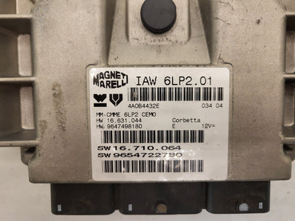 Peugeot Citroen ECU / IAW 6LP2.03 / SW 9654722680 / HW 9647498180