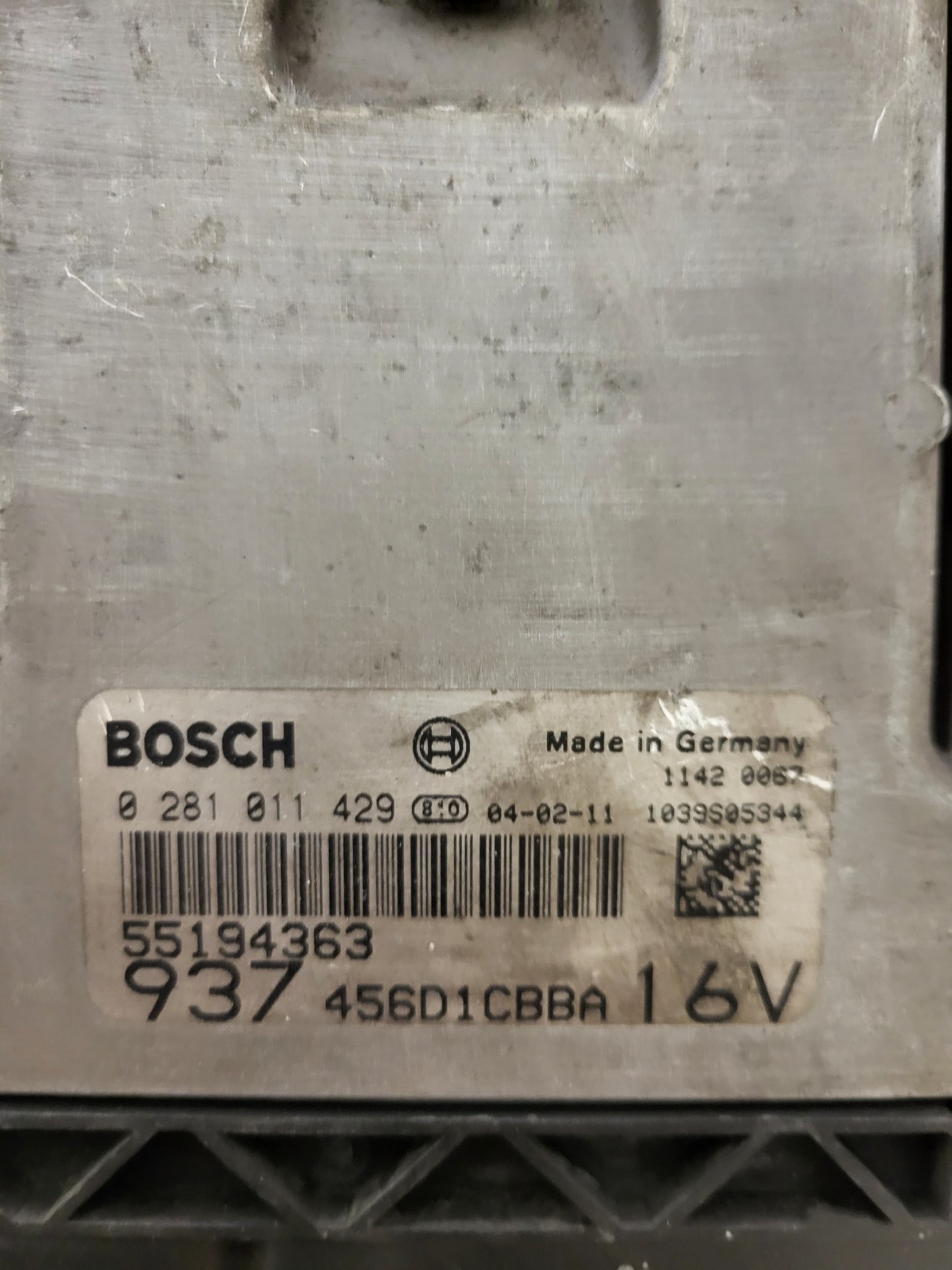ALFA 147 ECU / 0281011429 / 55194363 / BOSCH