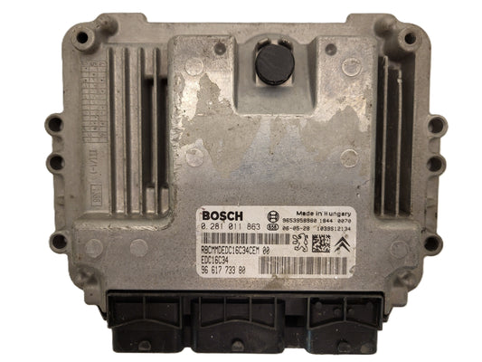 Peugeot Citroen ECU / 0281011863 / 9655943580 / EDC16C34 / BOSCH