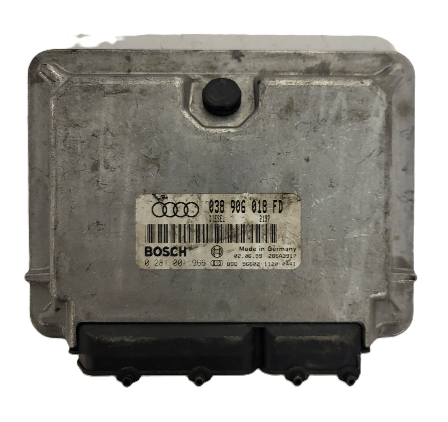 AUDI A4 B5 1.9 TDI ECU / 038906018FD / 0281001966 / BOSCH