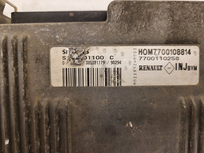 Renault ECU / S115301100C / HOM7700108814 / 7700110258 / S115301100 / SIEMENS