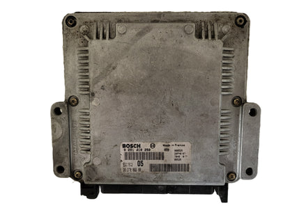 PEUGEOT CITROEN ECU / 0281010250 / EDC15C2 / 9637089980 / BOSCH