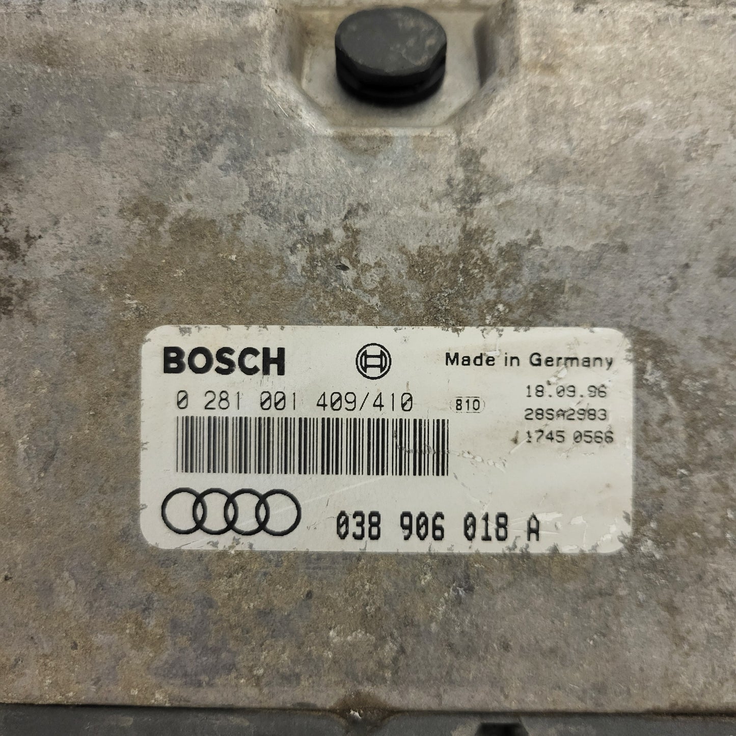 AUDI A3 1.9 TDI ECU / 0281011409/410 / 038906018A / BOSCH