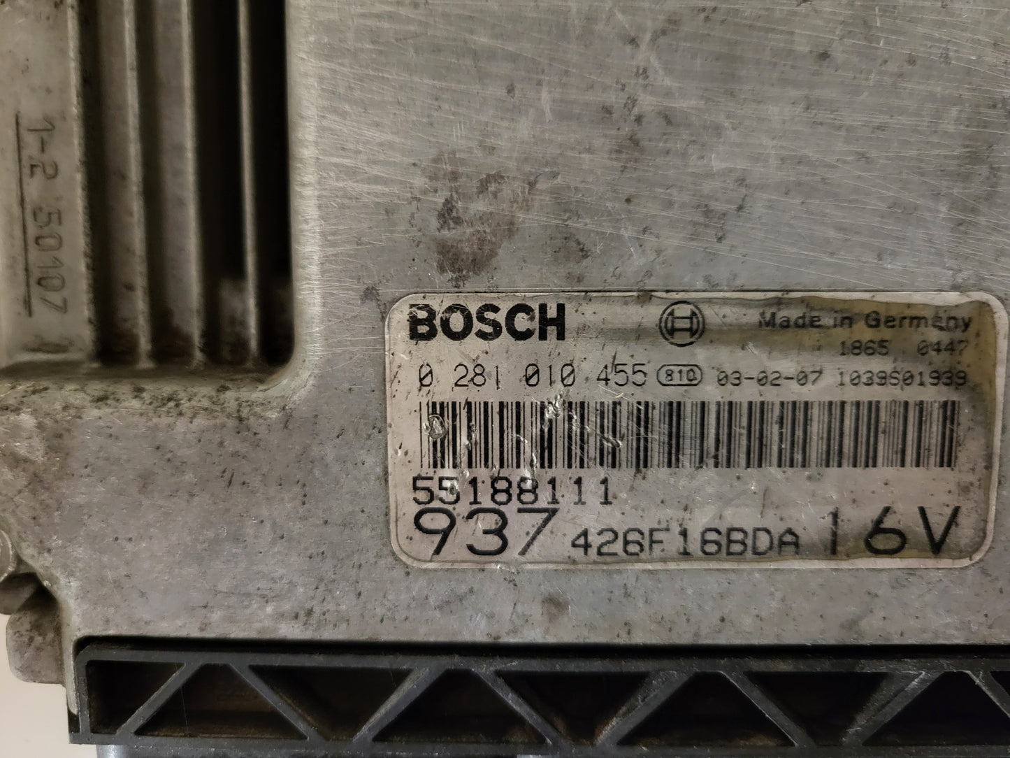 ALFA ROMEO 147 ECU / 0281010455 / 55188111 / BOSCH