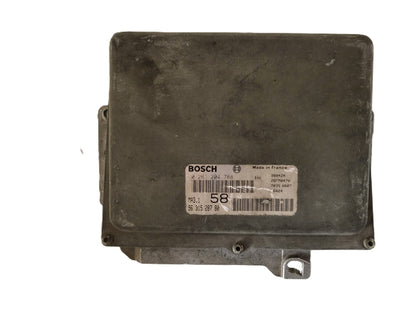Peugeot Citroen ECU / 0261204788 / 9631528780 / MA3.1 / BOSCH