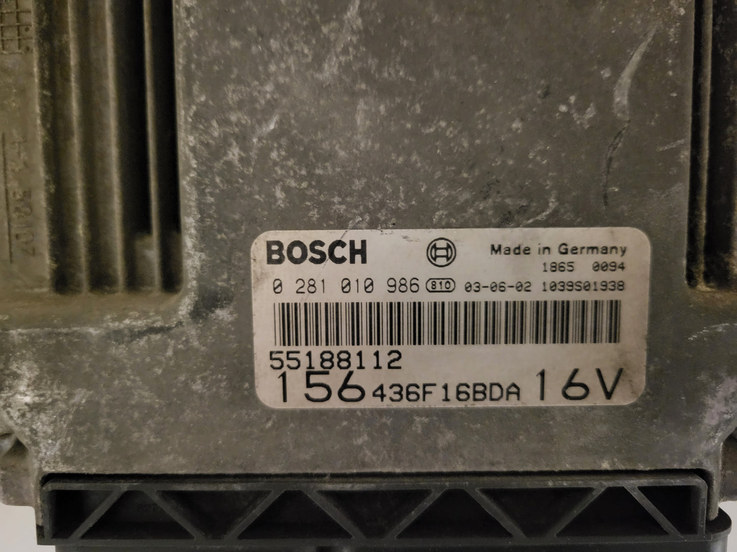 ALFA ROMEO 156 ECU / 0281010986 / 55188112 / 156436F16BDA16V / BOSCH