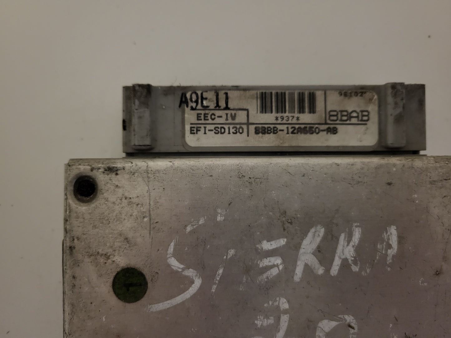 FORD SIERRA SCORPIO ECU / 88BB-12A650-AB / 8BAB / EFI-SD130 / EEC-IV