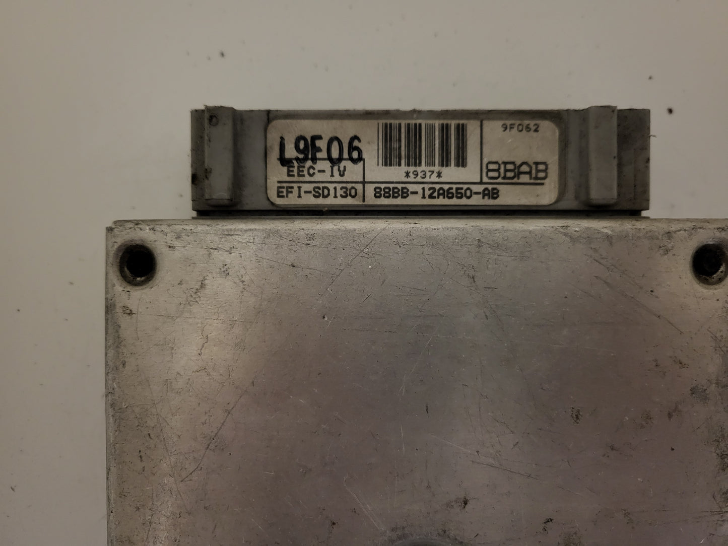 FORD SIERRA SCORPIO ECU / 88BB-12A650-AB / 8BAB / EFI-SD130 / EEC-IV