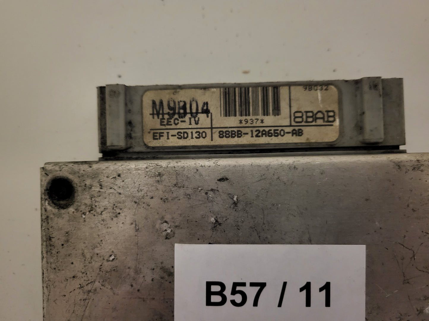 FORD SIERRA SCORPIO ECU / 88BB-12A650-AB / 8BAB / EFI-SD130 / EEC-IV