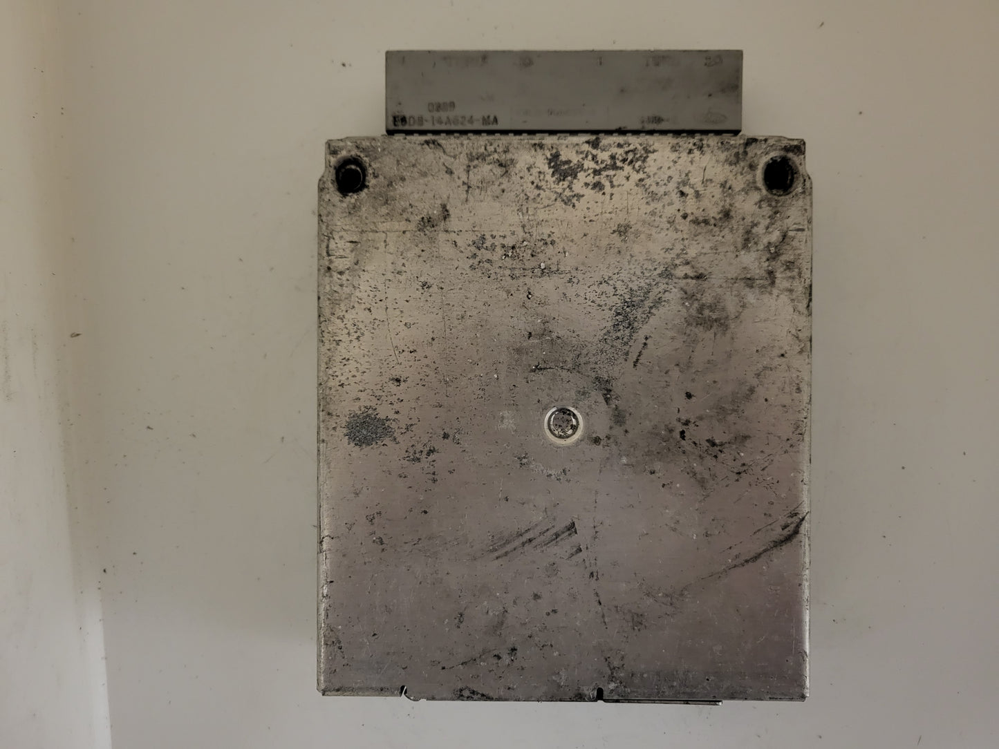 FORD SIERRA SCORPIO ECU / 88BB-12A650-AB / 8BAB / EFI-SD130 / EEC-IV