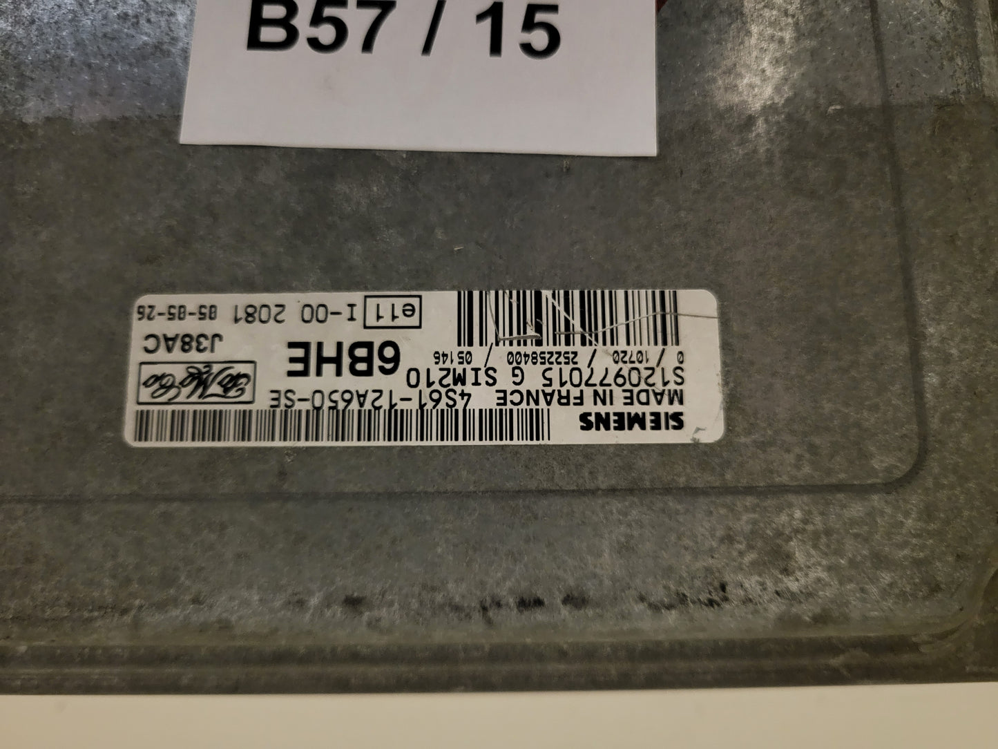 FORD FIESTA ECU / 4S61-12A650-SE / S120977015G / 6BHE / SIM210 / SIEMENS