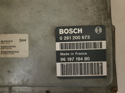 Citroen Peugeot ECU / 0261200673 / 9619719480 / BOSCH