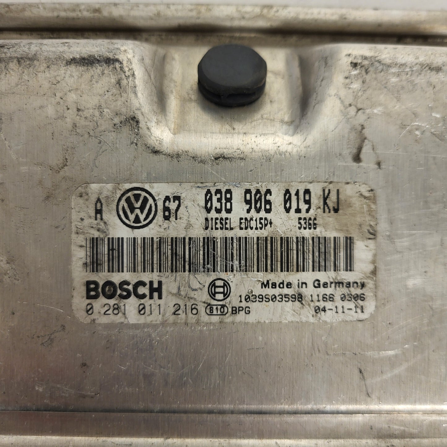SKODA OCTAVIA ECU / 0281011216 / 030906019KJ / EDC15P+ / BOSCH
