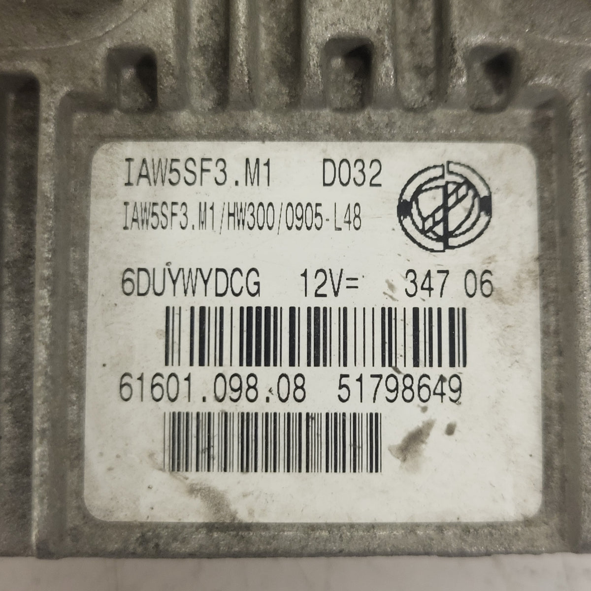 FIAT GRANDE PUNTO ECU / IAW 5SF3.M1 / 51798649 / 61601.098.08 / HW300 / MAGNETI - B59-12 - 2