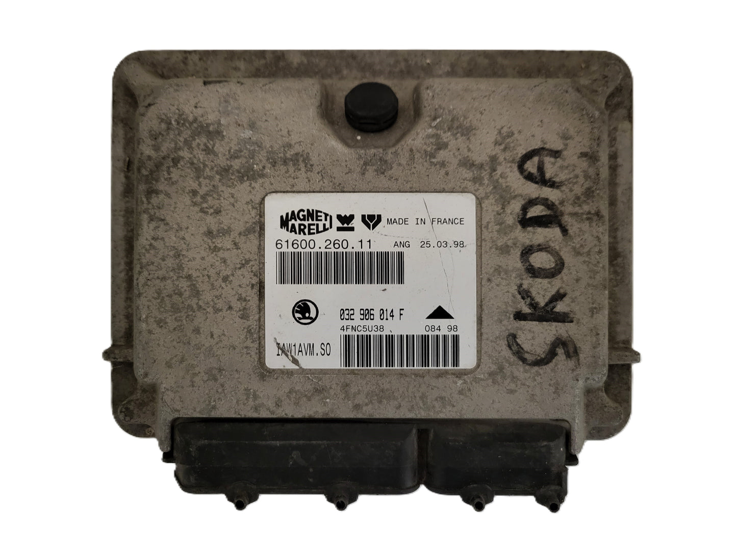 ŠKODA OCTAVIA ECU / IAW 1AVM.S0 / 032906014F / 6160026011 / MAGNETI MARELLI