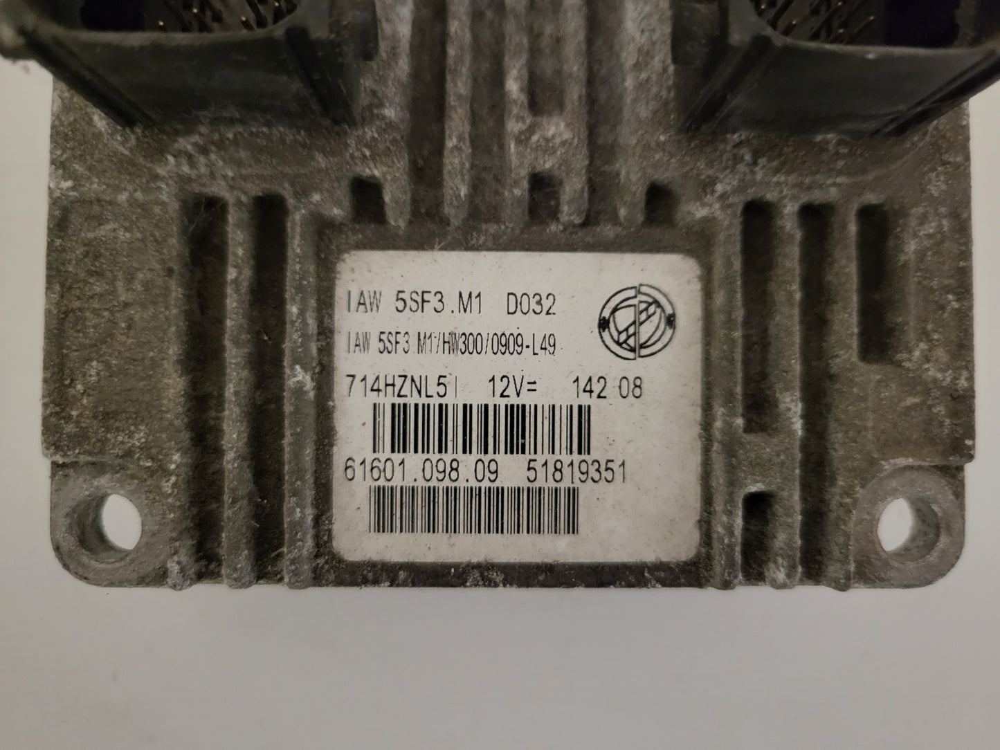 FIAT GRANDE PUNTO ECU / IAW 5SF3.M1 / 51819351 / HW300 / MAGNETI MARELLI