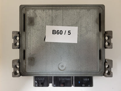 RENAULT MEGANE SCENIC ECU / S122326109A / 8200565863 / 8200592611 SID301 SIEMENS