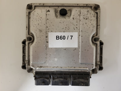RENAULT LAGUNA ECU / 0281011101 / 8200163528 / 8200095416 / BOSCH