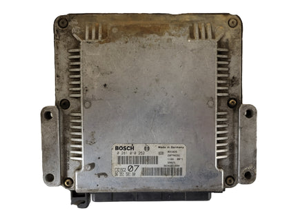 CITROEN XSARA ECU / 0281010252 / EDC15C2 / 9635158180 / 9636321680 / BOSCH