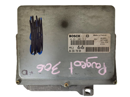 PEUGEOT 306 ECU / 0261203912 / MP5.2 / 9623675980 / BOSCH