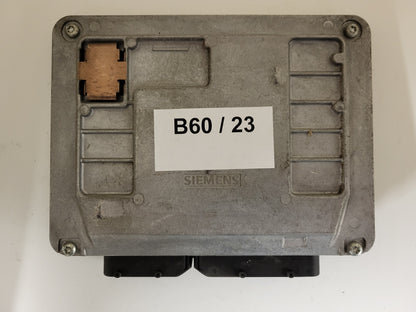 VW POLO ECU / 03E906033 / 5WP40163 04 / 5WP4016304 / SIEMENS