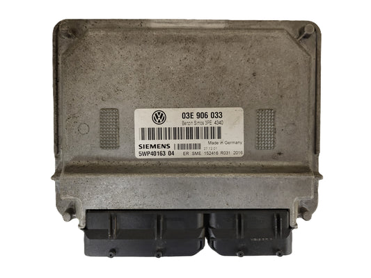 VW POLO ECU / 03E906033 / 5WP40163 04 / 5WP4016304 / SIEMENS