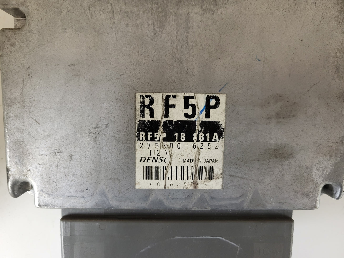 Mazda 6 ECU / 275800-6252 / RF5T / RF5T18881A / DENSO