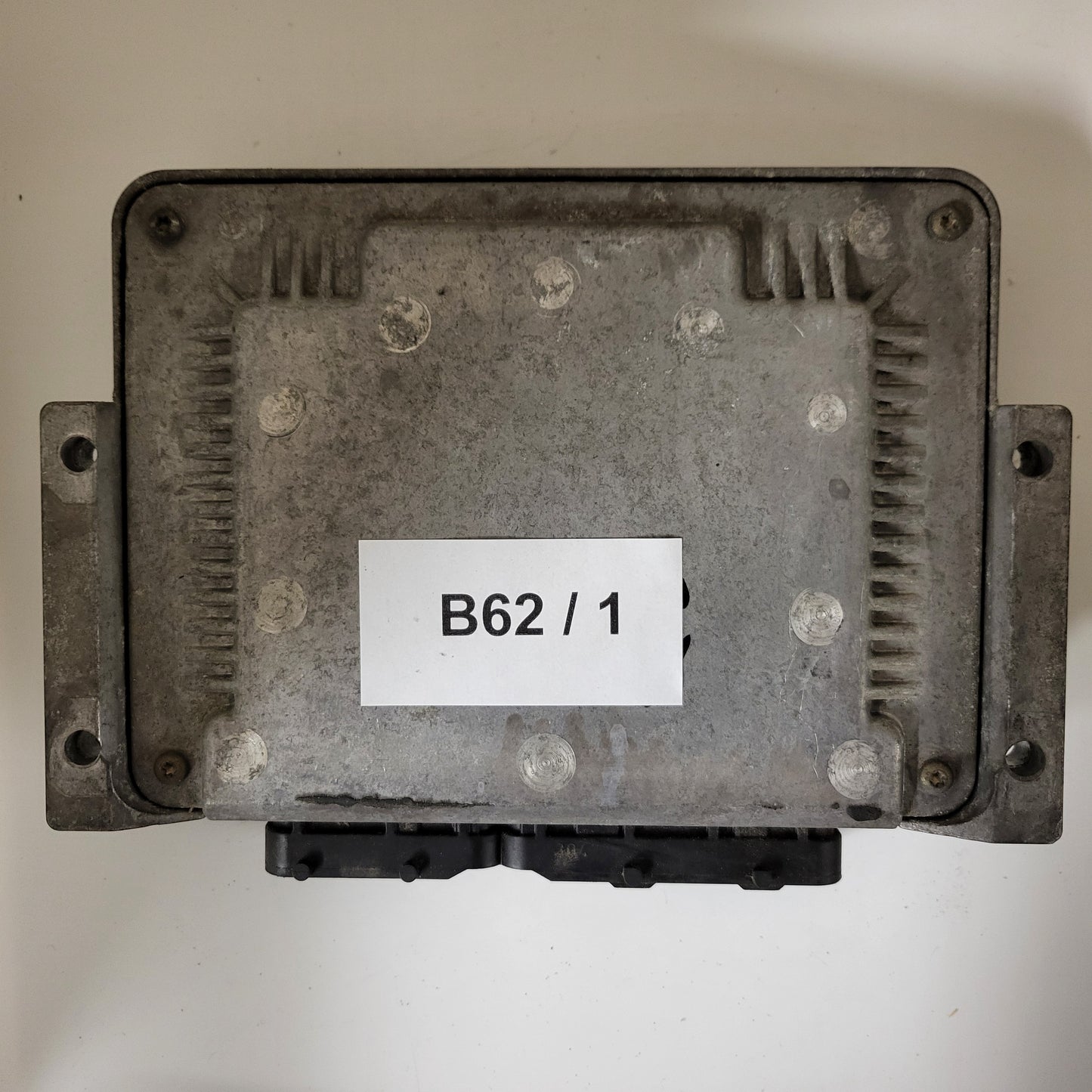 Fiat STILO ECU / 55181457 / 0281010337 / 19242YAA / BOSCH